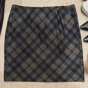 Cabi Plaid Women's Skirt
